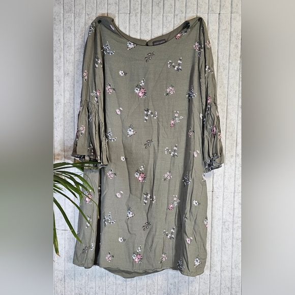 Vince Camuto Olive Green Floral Print Dress Size 8 Ruched Sleeve - Picture 1 of 2